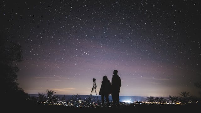 stargazing as an eco friendly date night